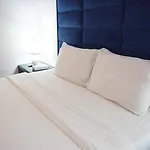 Parkside Plaza Muscat