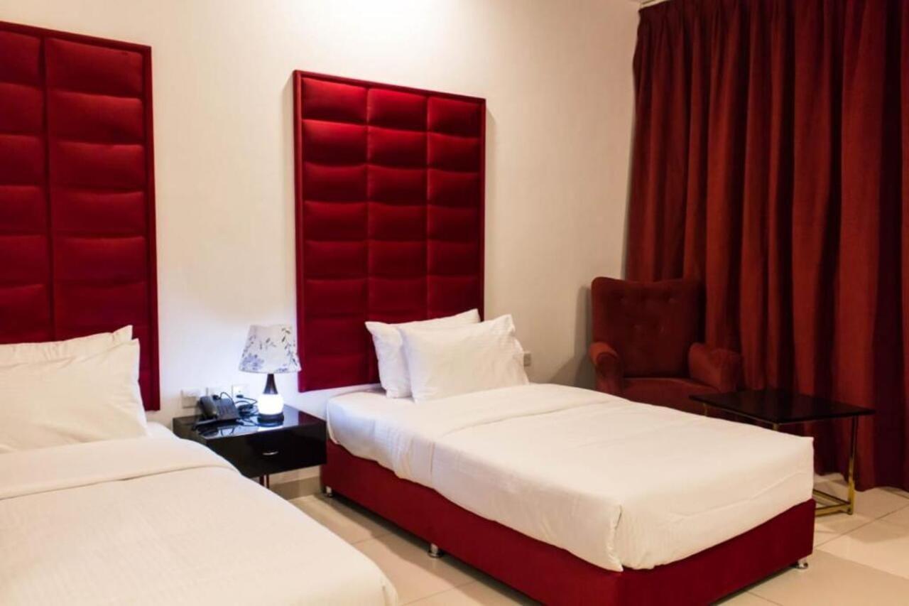 Parkside Plaza 3* Masqat