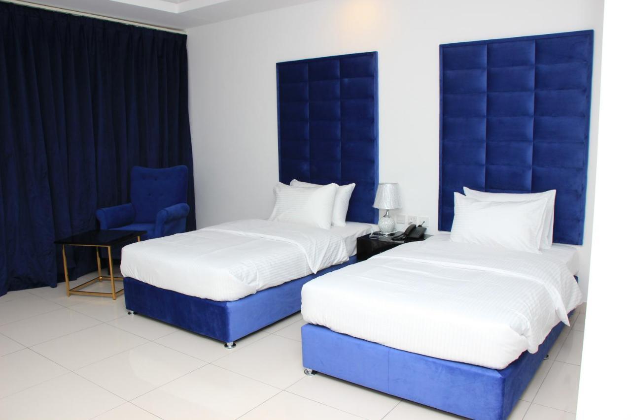 Hotel Parkside Plaza 3*