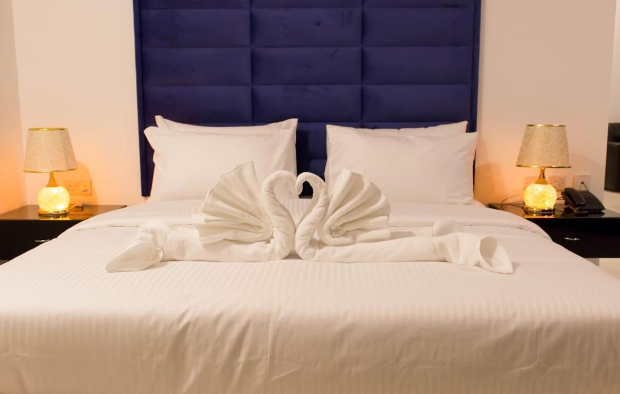 Parkside Plaza Hotel 3*