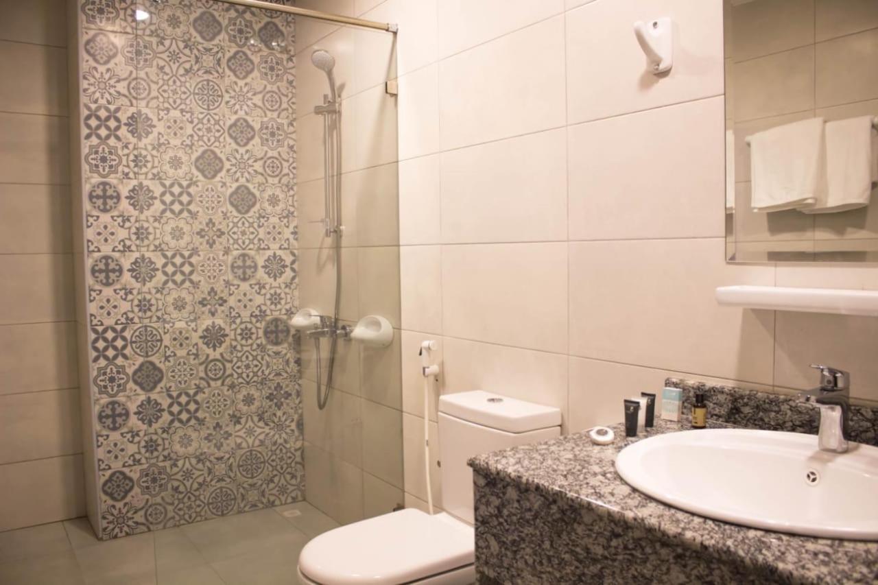 Parkside Plaza Hotel